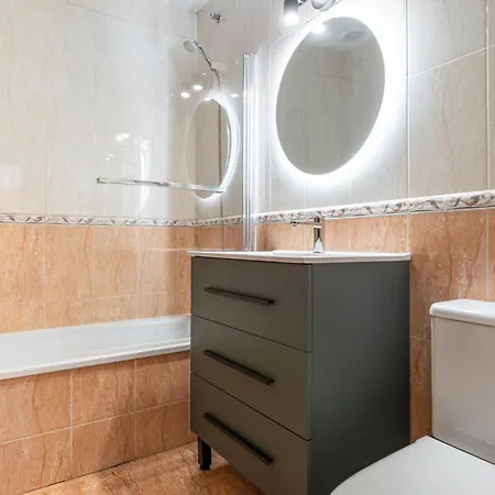 2 Bedroom Pet Friendly In *